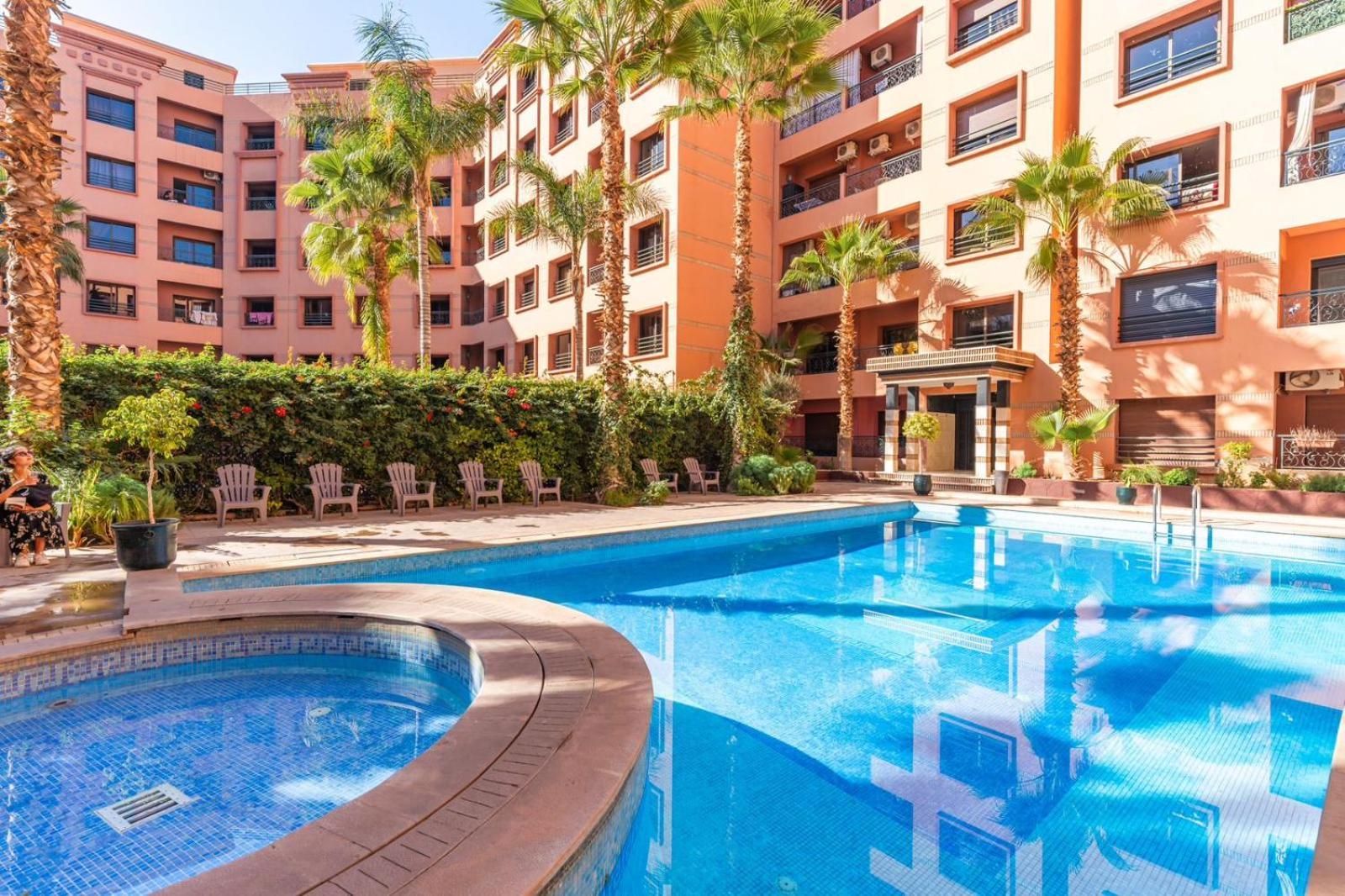 Top Location, Neuf, Piscine & Comfort Marrakesh Exterior photo