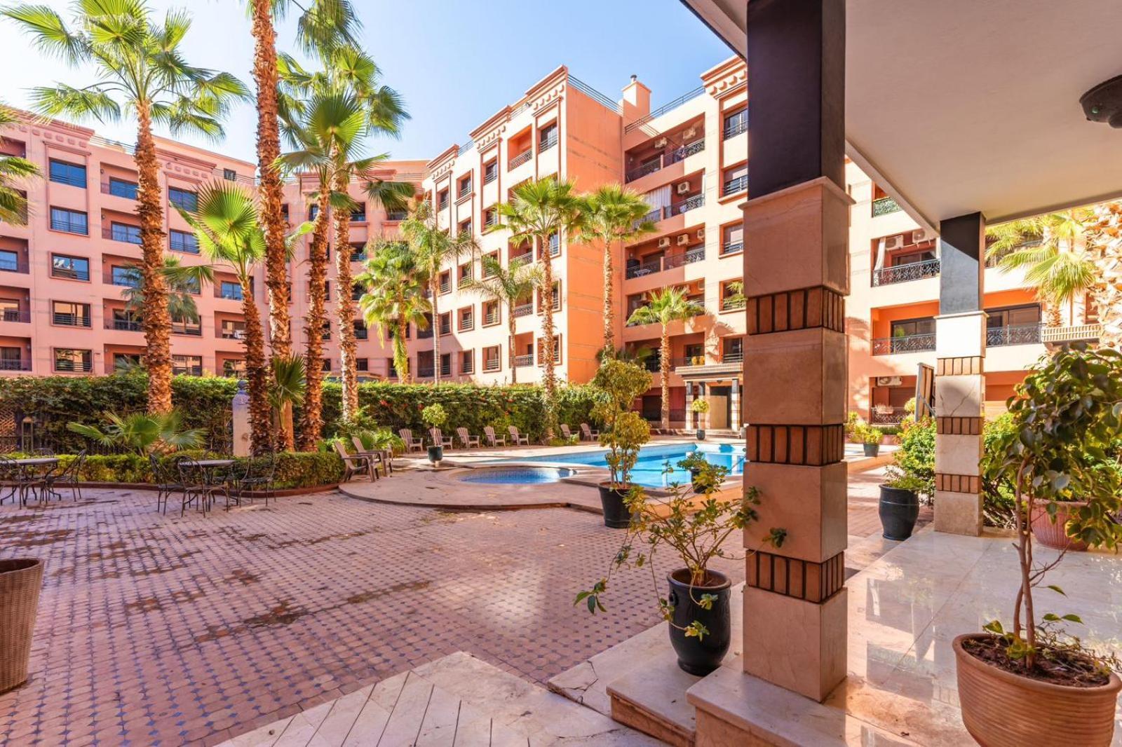Top Location, Neuf, Piscine & Comfort Marrakesh Exterior photo