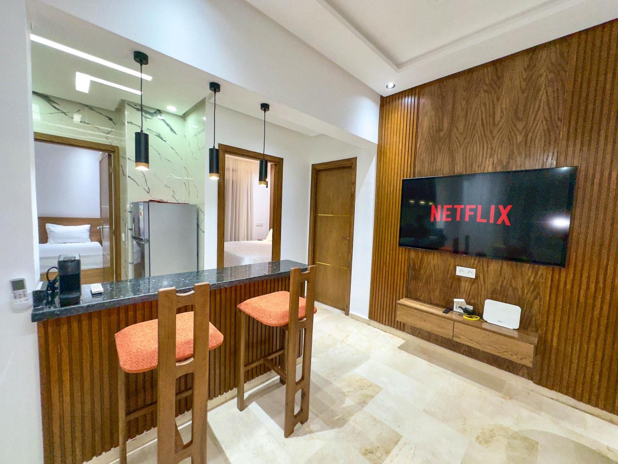Top Location, Neuf, Piscine & Comfort Marrakesh Exterior photo