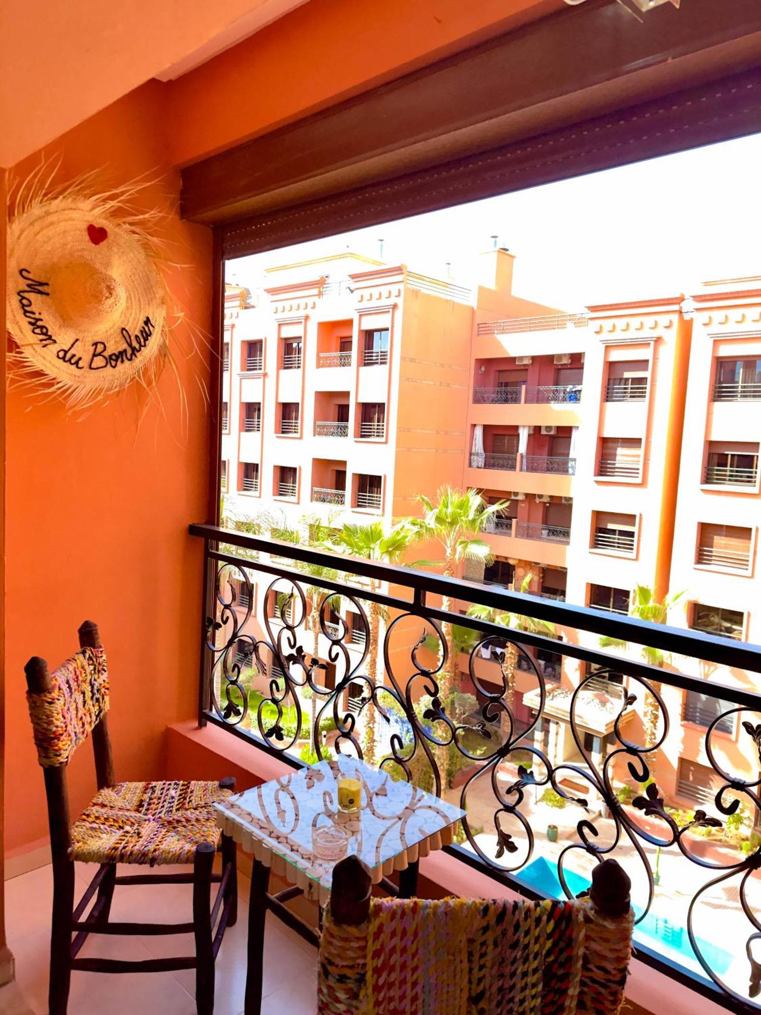 Top Location, Neuf, Piscine & Comfort Marrakesh Exterior photo